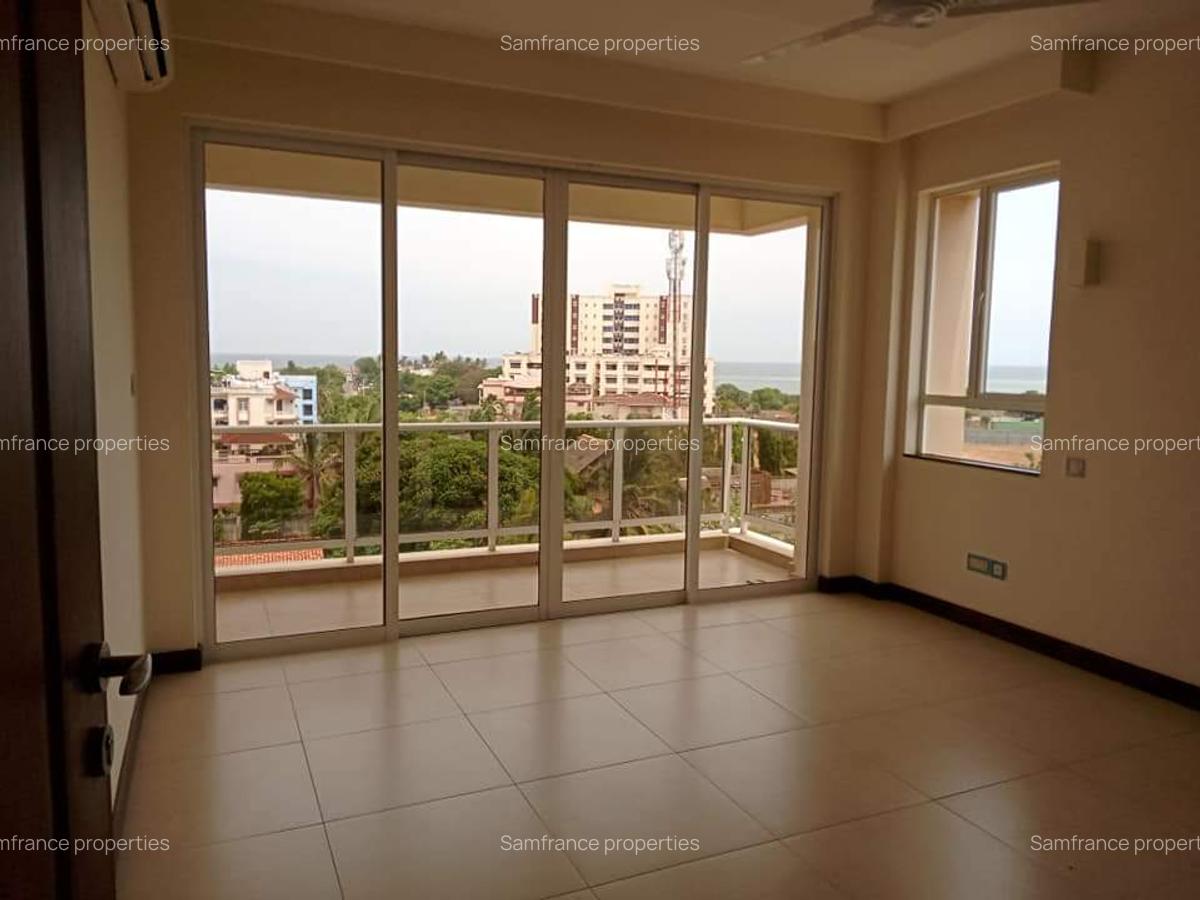 Serviced 3 Bed Apartment with En Suite at Citymall - 8