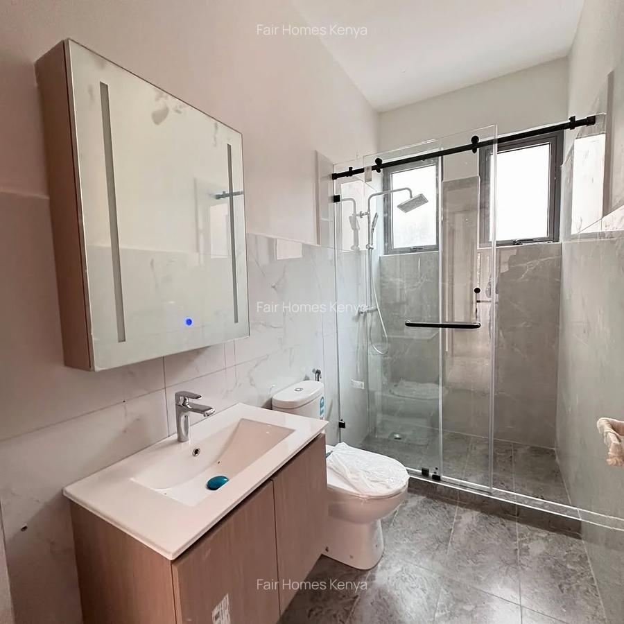 6 Bed Townhouse with En Suite at Lavington Green - 9