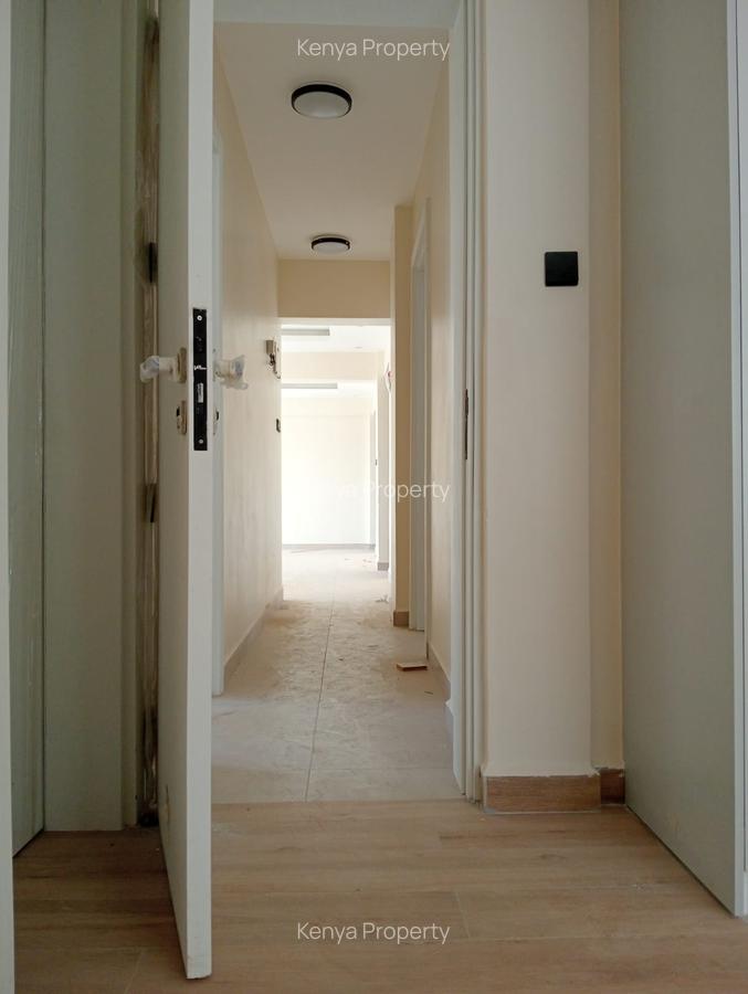 3 Bed Apartment with En Suite at Lenana Rd - 15