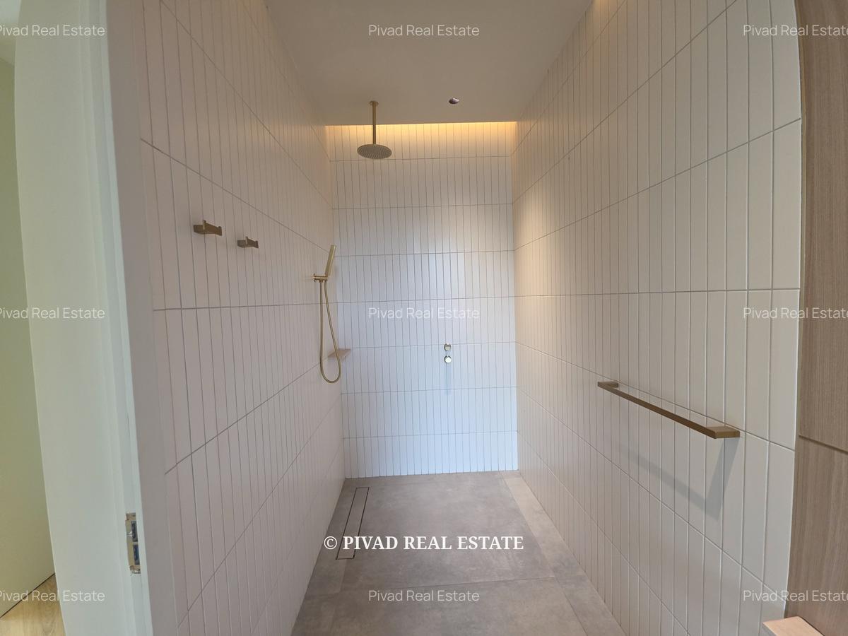 5 Bed House with Swimming Pool in Kitisuru - 4