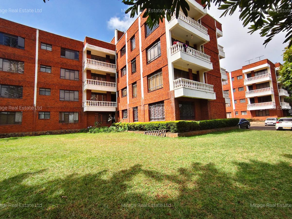 4 Bed Apartment with Borehole in Riverside - 20