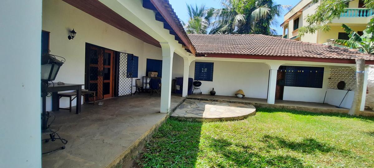 3 Bed Villa with En Suite at Posta - 6