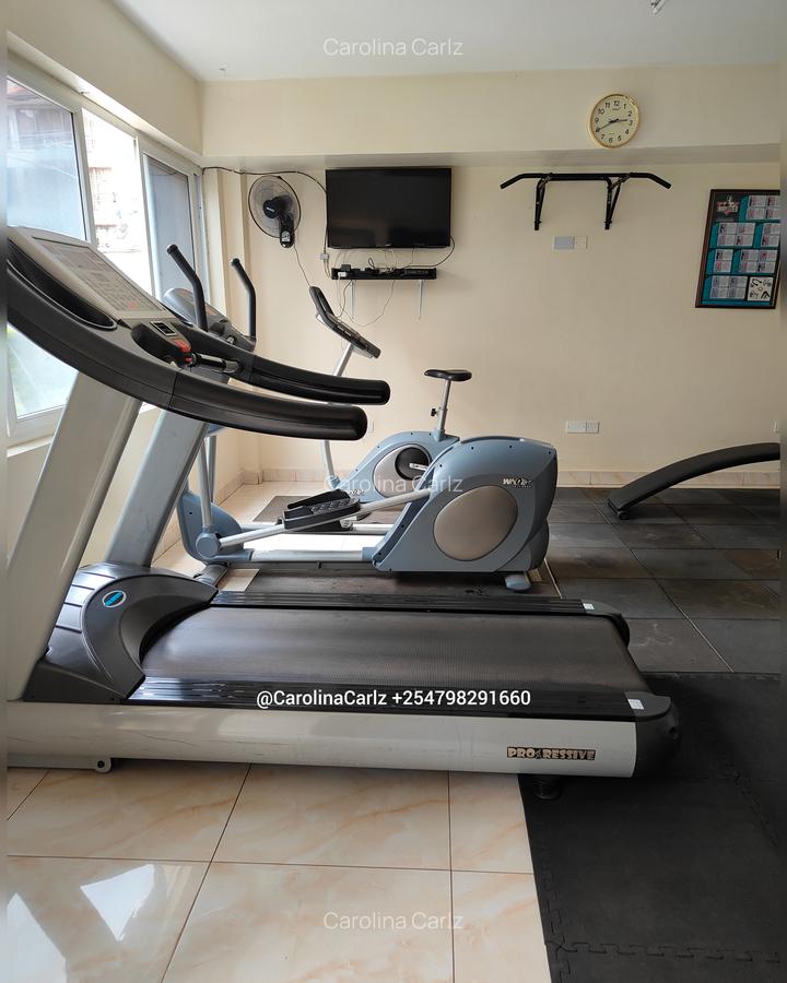 Serviced 2 Bed Apartment with En Suite at Brookside Drive - 11