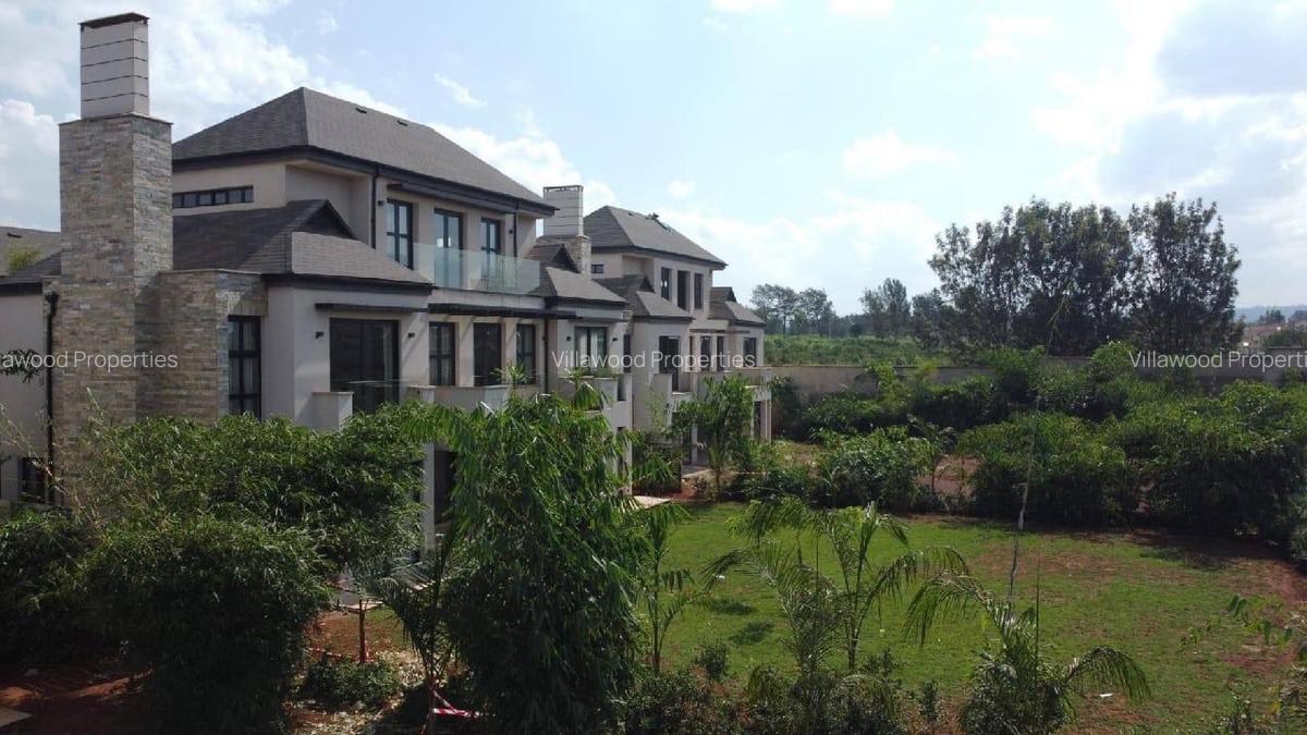 5 Bed Villa with En Suite in Runda - 2