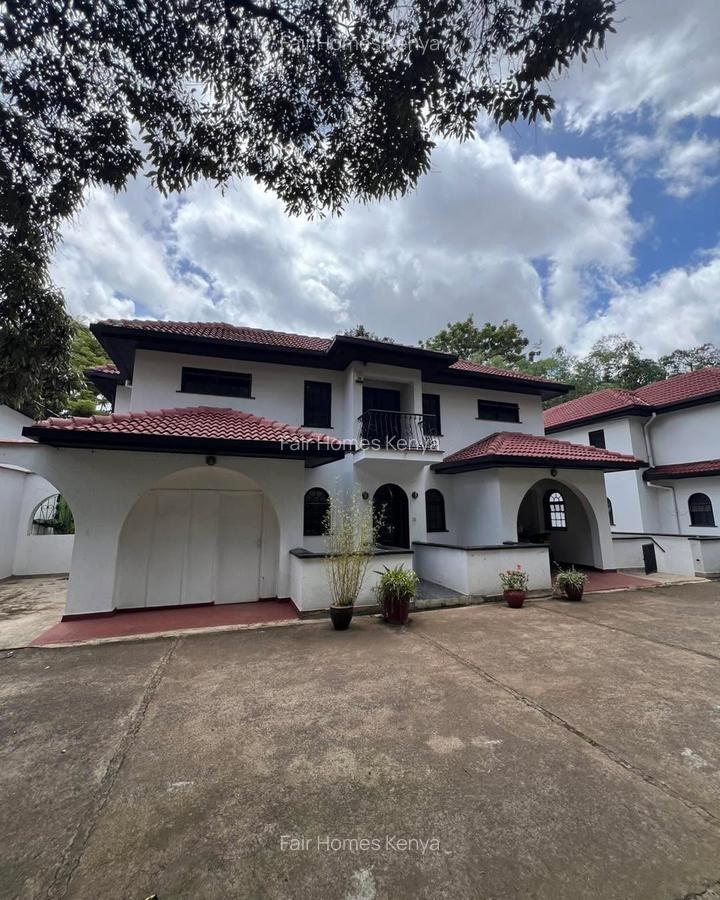 4 Bed Townhouse with En Suite at Riverside Drive - 1