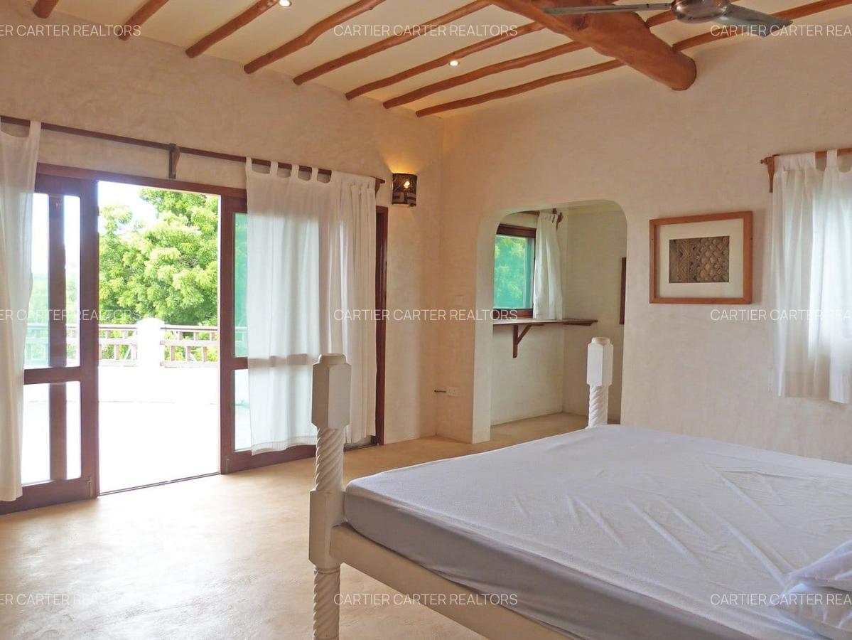 4 Bed Villa with En Suite in Watamu - 11