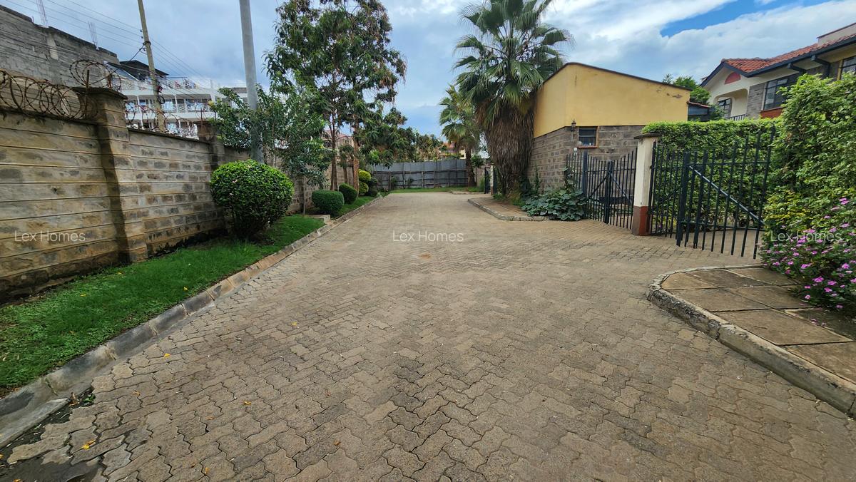 3 Bed House with En Suite at Masai Lodge - 19