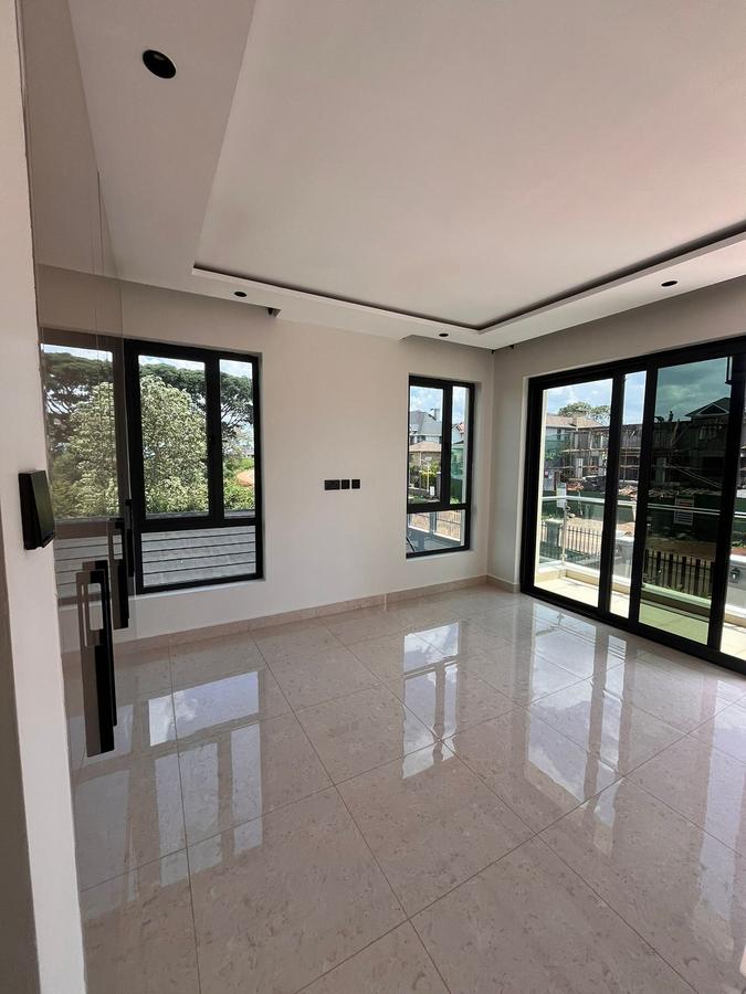 6 Bed Townhouse with En Suite in Tatu City - 12