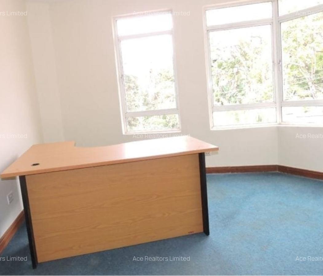 4,000 ft² Office with Backup Generator at Riverside Drive - 7