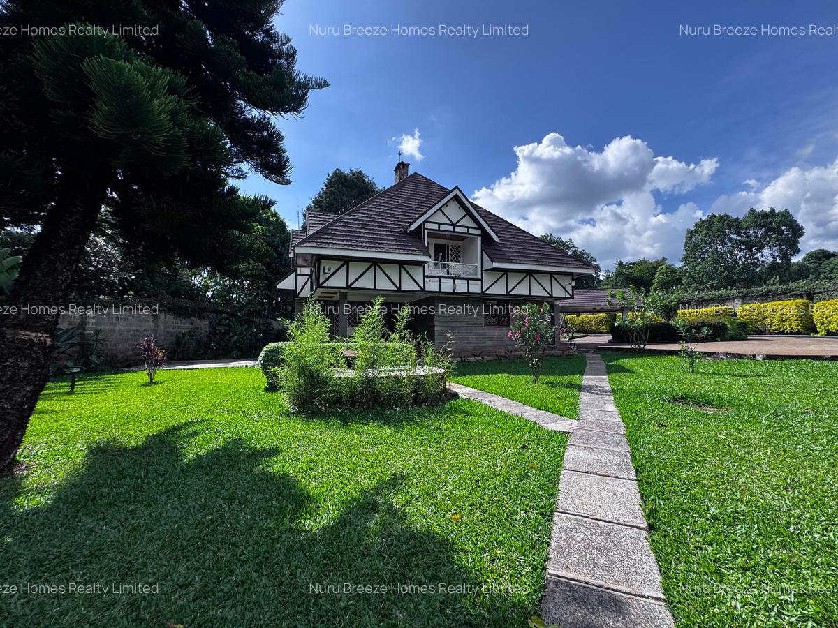 4 Bed House with En Suite in Runda - 1