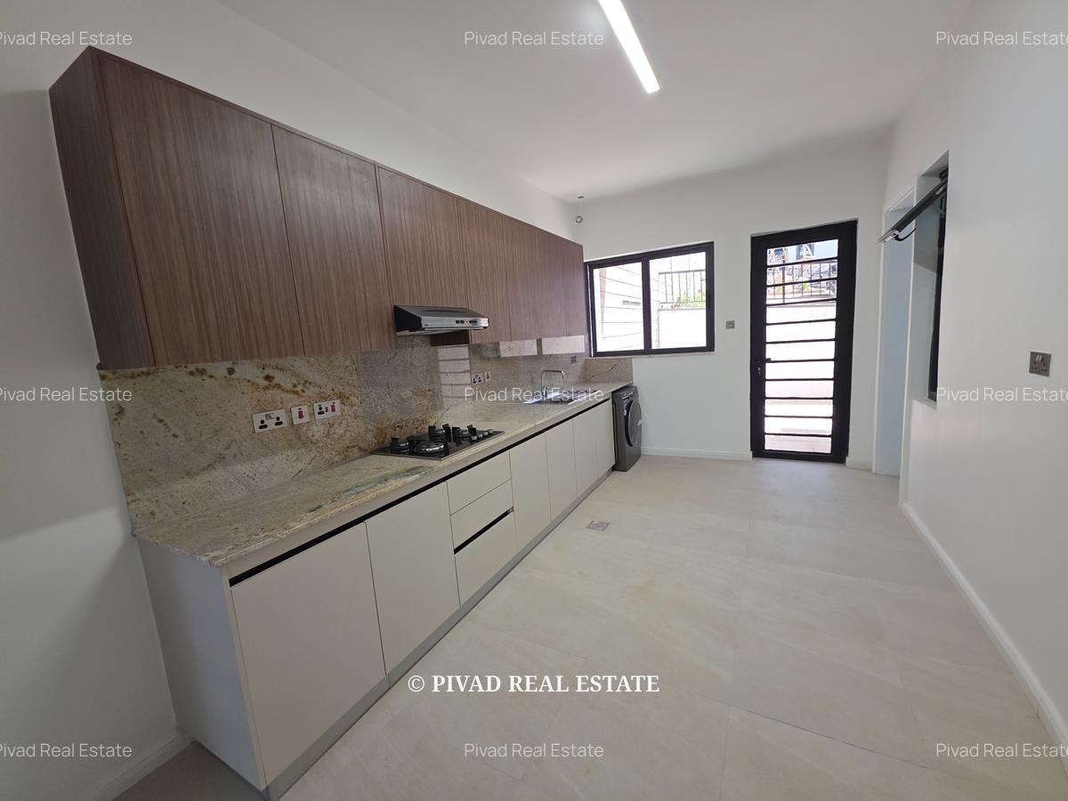 5 Bed Townhouse with Swimming Pool in Lavington - 16