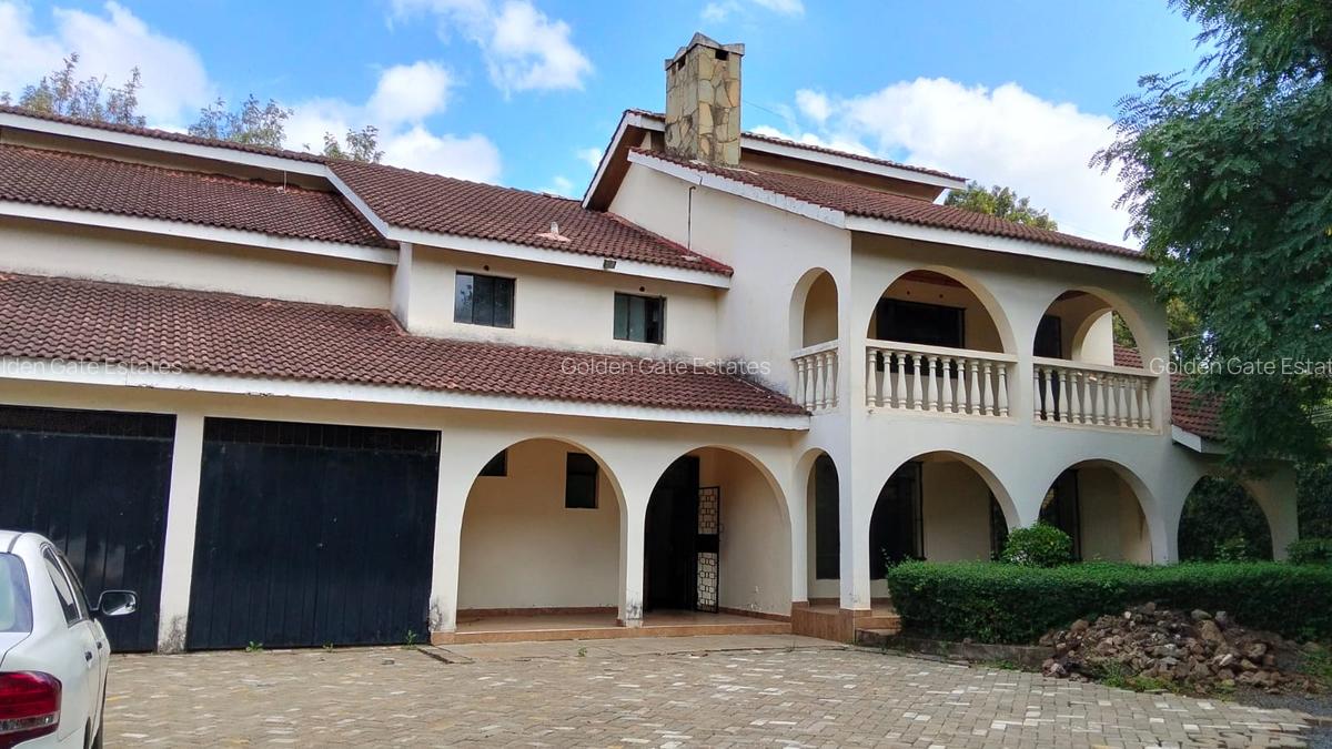6 Bed House with En Suite in Karen - 1