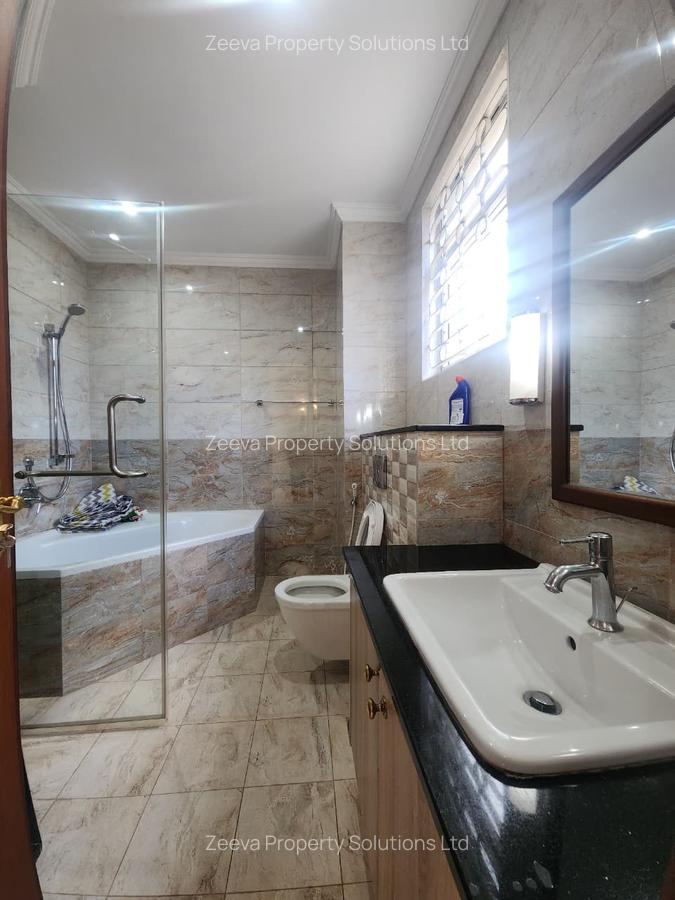 2 Bed Apartment with En Suite in Parklands - 12