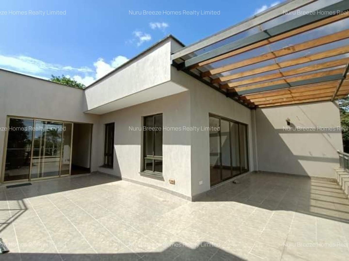 5 Bed Townhouse with En Suite in Lavington - 9