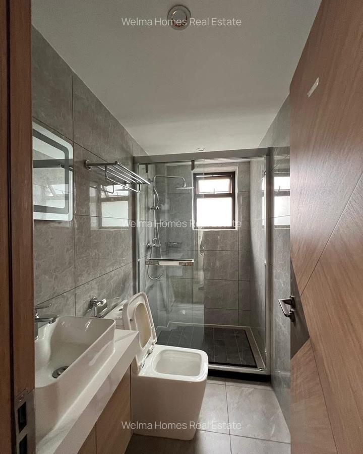 3 Bed Apartment with En Suite in Riverside - 9