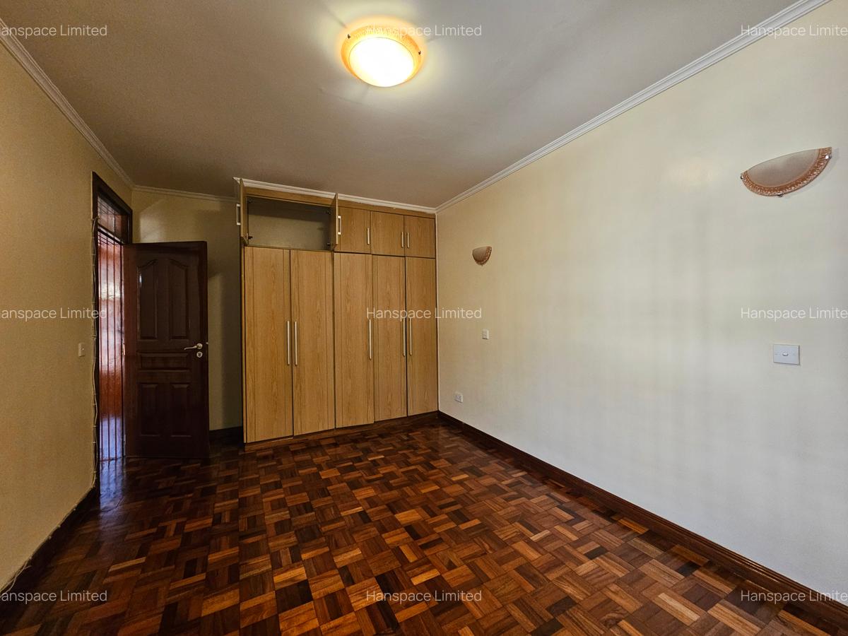 5 Bed Townhouse with En Suite in Kileleshwa - 15