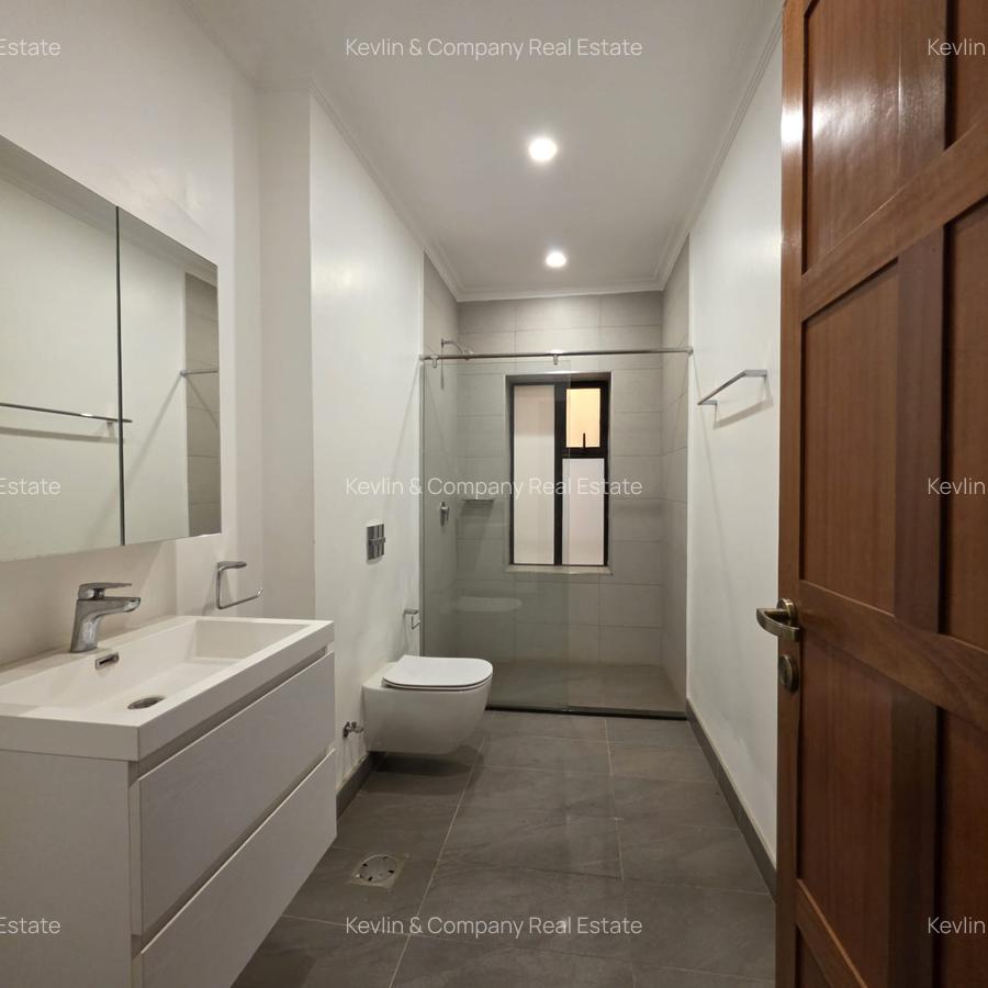 4 Bed Townhouse with En Suite in Lavington - 16