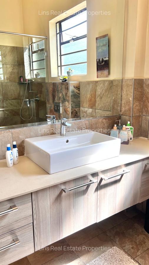 5 Bed Townhouse with En Suite in Lower Kabete - 5