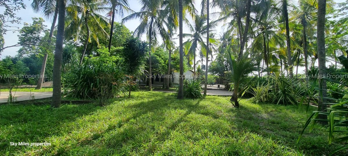 3 Bed House with En Suite at Kanamai - 12