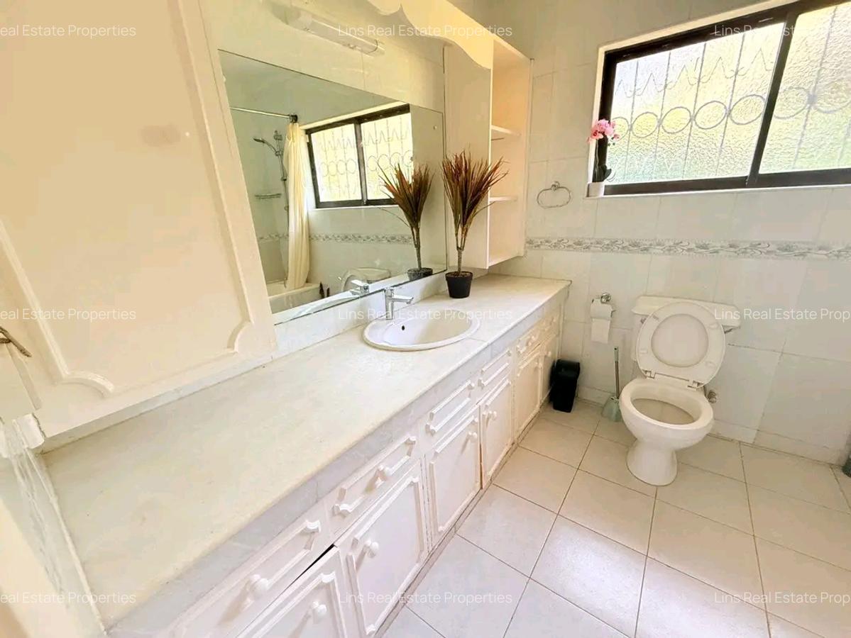 1 Bed House with En Suite in Loresho - 8