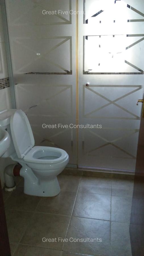 5 Bed Villa with En Suite in Runda - 15