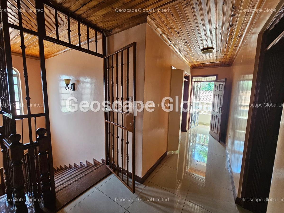 4 Bed House with En Suite in Nyari - 7