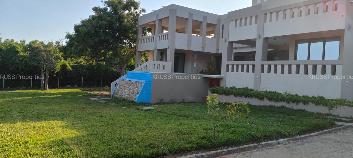 5 Bed House with En Suite in Vipingo - 9