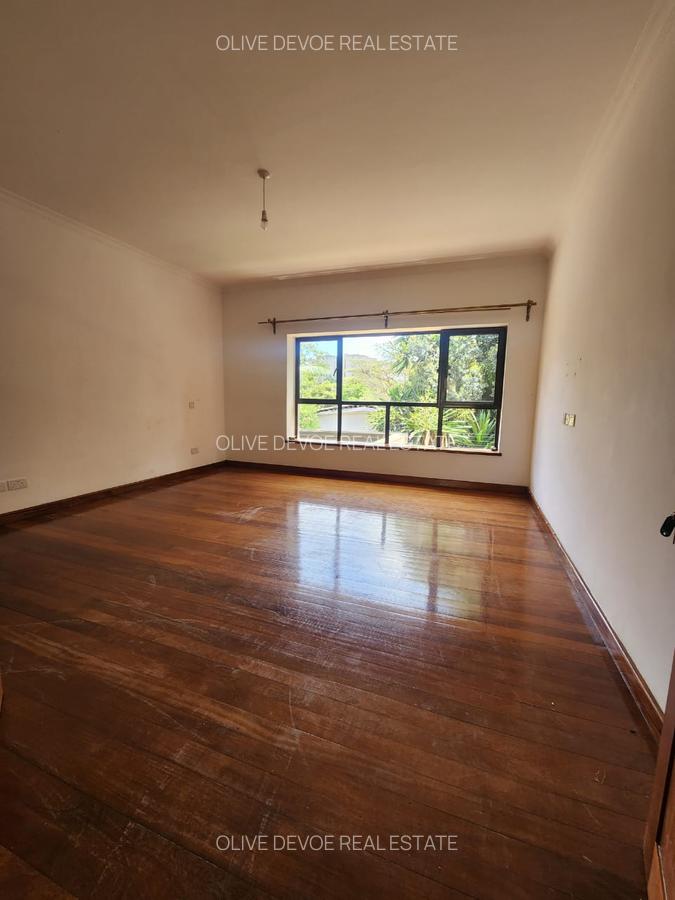 5 Bed Townhouse with En Suite in Kileleshwa - 14