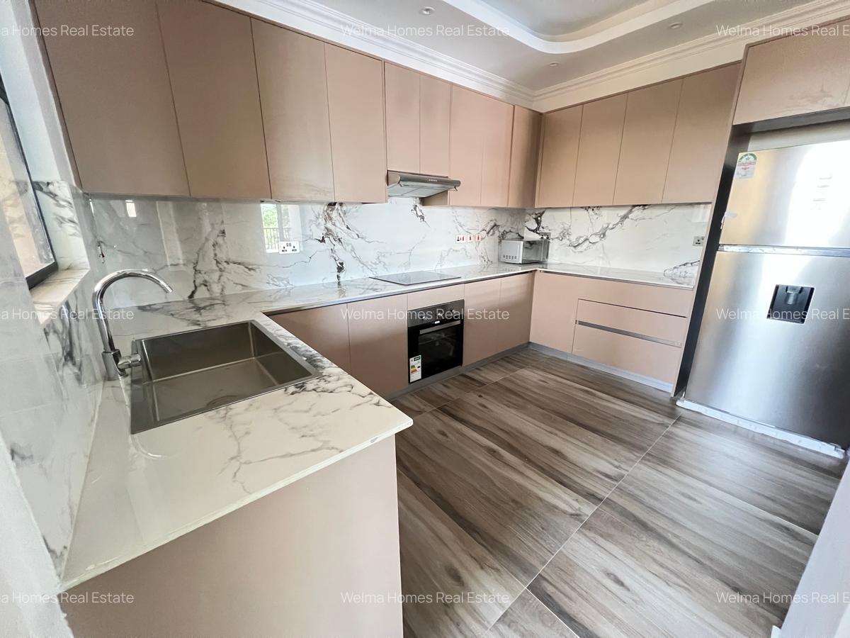 2 Bed Apartment with En Suite at Brookside - 4