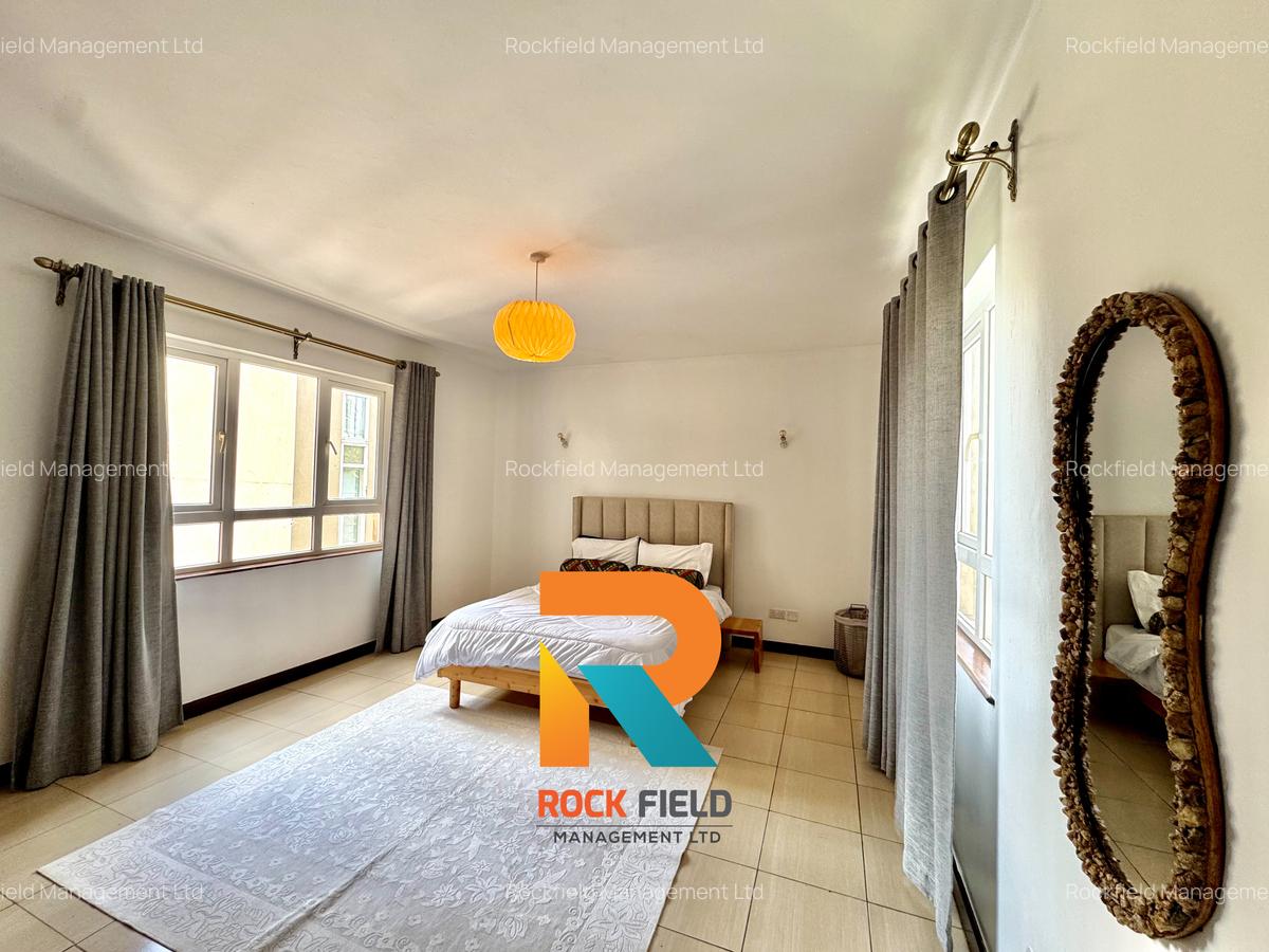 Furnished 2 Bed Apartment with En Suite in Brookside - 17