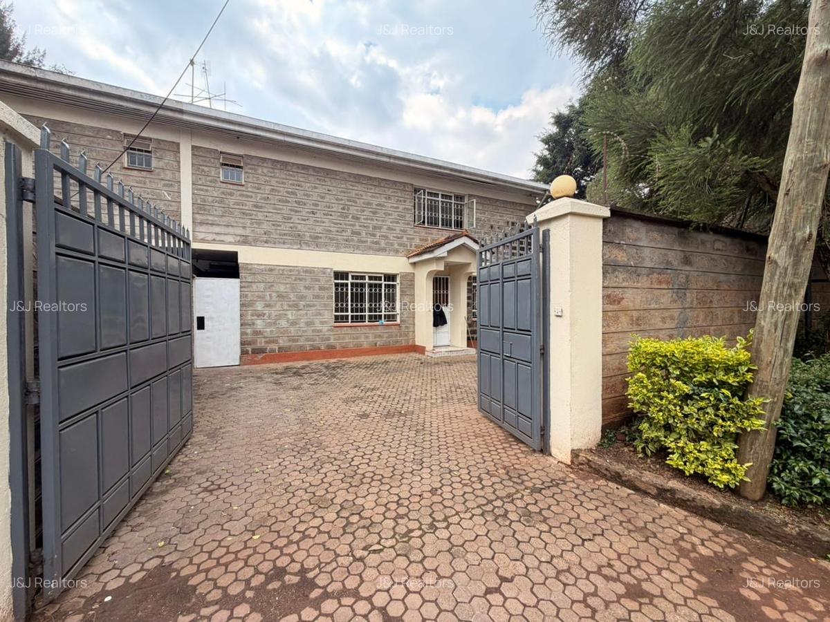 Commercial Property with Fibre Internet in Lavington - 3