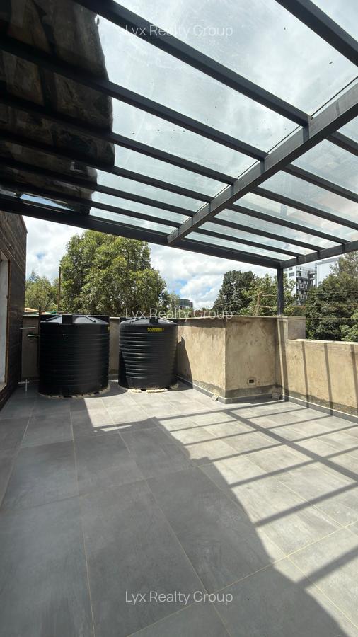 5 Bed Townhouse with En Suite in Kitisuru - 15