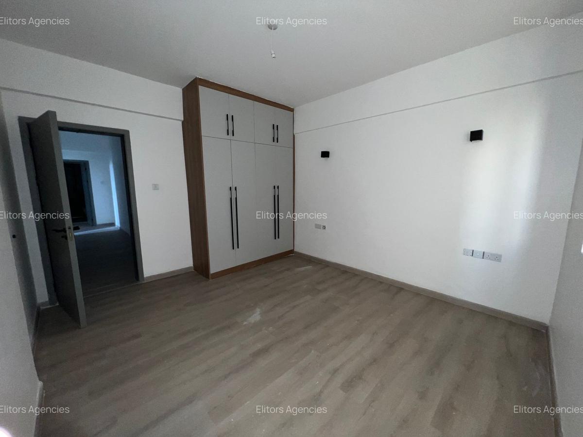 4 Bed Apartment with En Suite at 5Th Parklands - 7