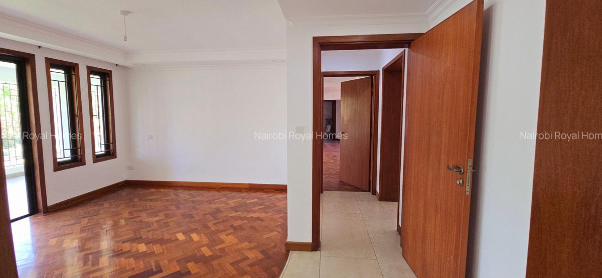 6 Bed Townhouse with En Suite at Apple Cross - 20