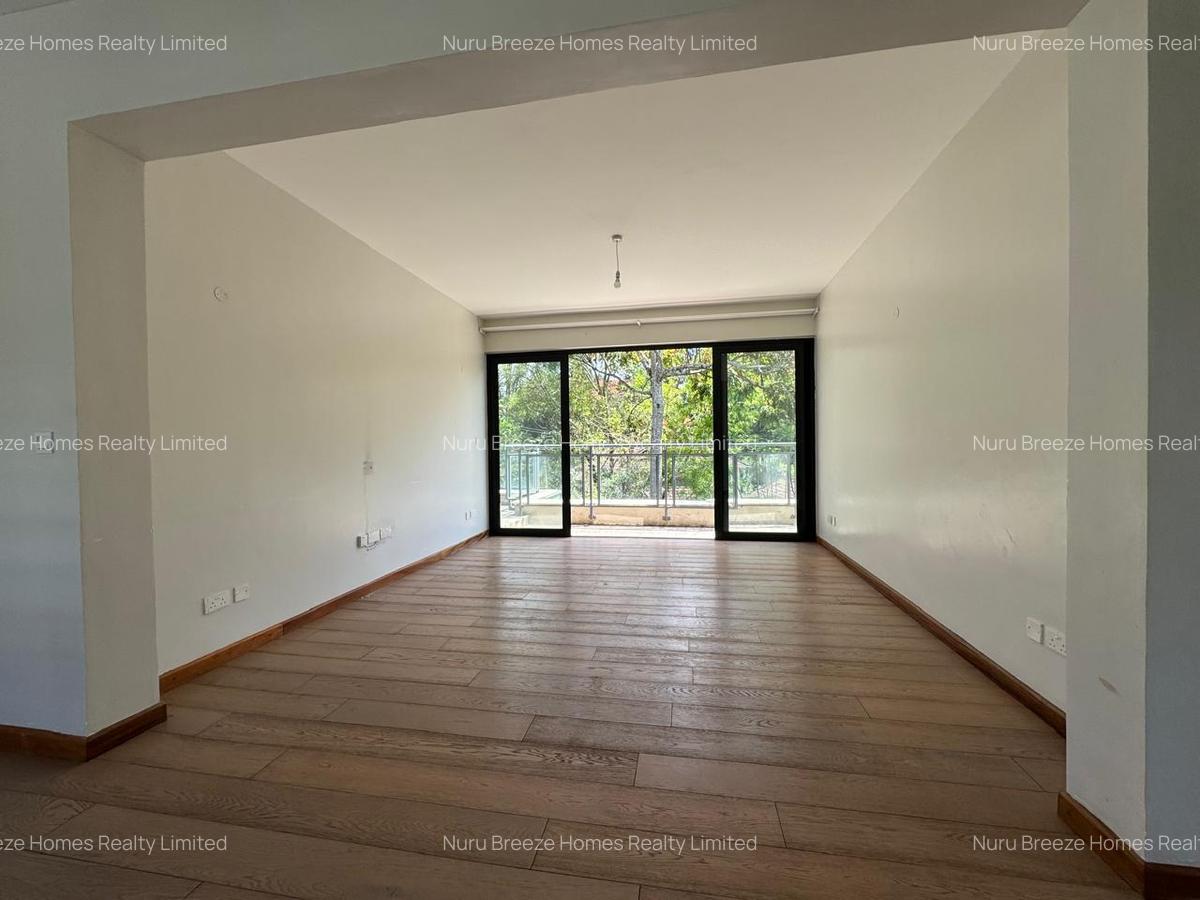 5 Bed Townhouse with En Suite in Lavington - 18