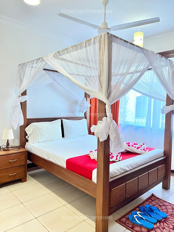 Serviced 3 Bed Apartment with En Suite at 5Th Avenue Nyali - 18