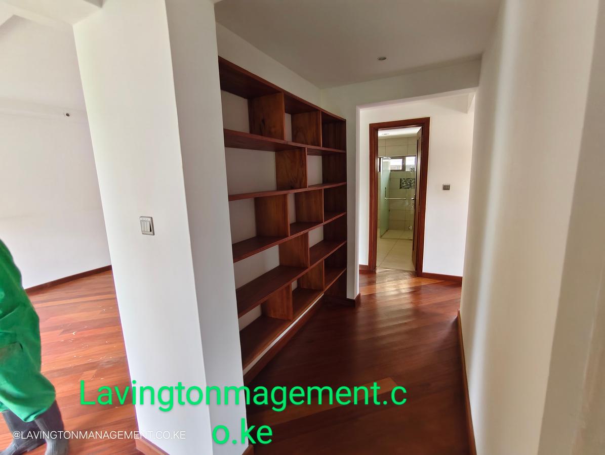 5 Bed Townhouse with En Suite at Lavington Green - 9