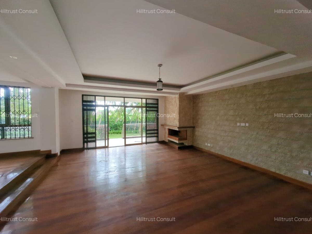 5 Bed Townhouse with En Suite in Lavington - 5