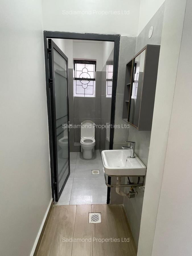 1 Bed Apartment with En Suite in Westlands Area - 1