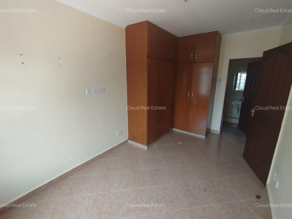 4 Bed House with Garden in South C - 8