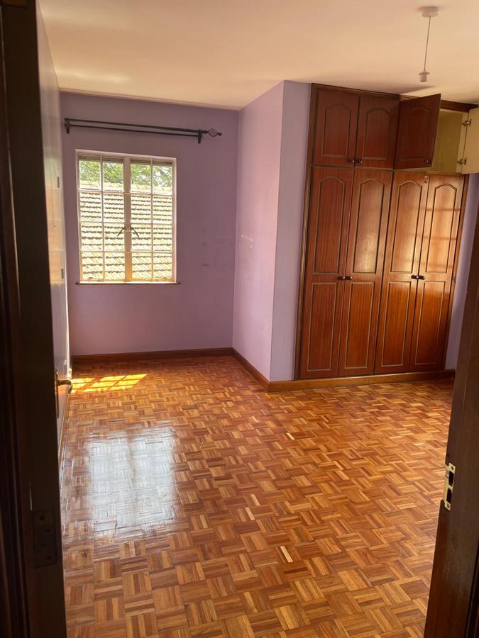 2 Bed Apartment with En Suite in Kilimani - 12