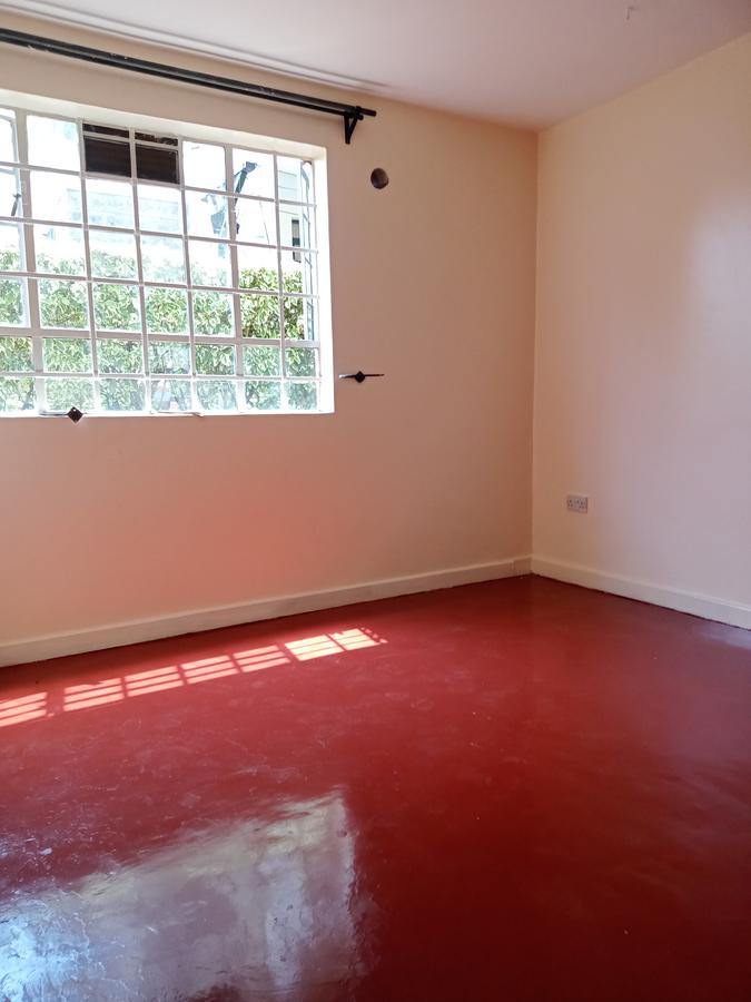 2 Bed Apartment in Garden Estate - 7