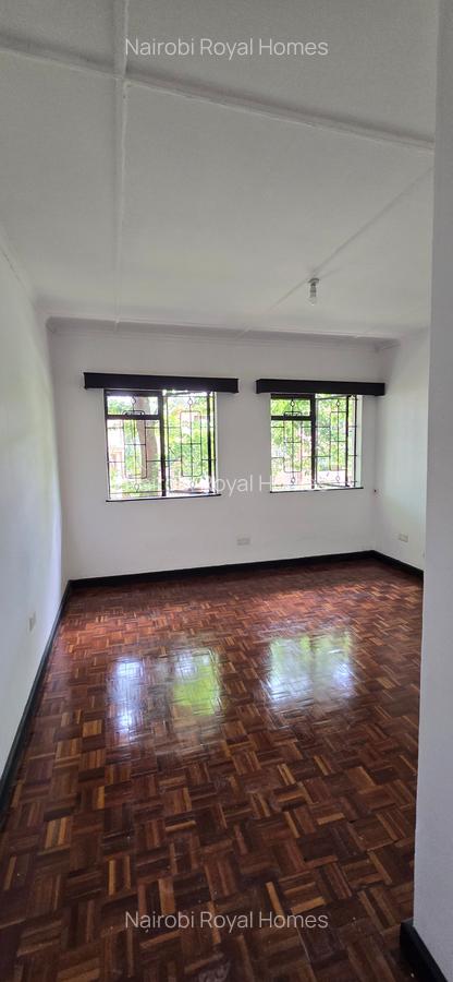 4 Bed Townhouse with En Suite at Lavington Road - 15
