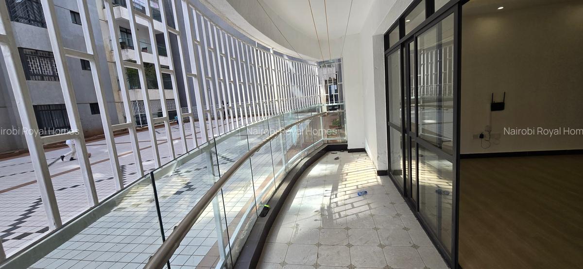 2 Bed Apartment with En Suite at White Oak 55 - 11