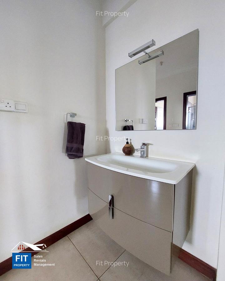 3 Bed Apartment with En Suite at City Park - 12