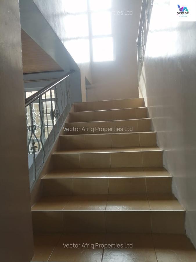 5 Bed Townhouse with En Suite in Syokimau - 14