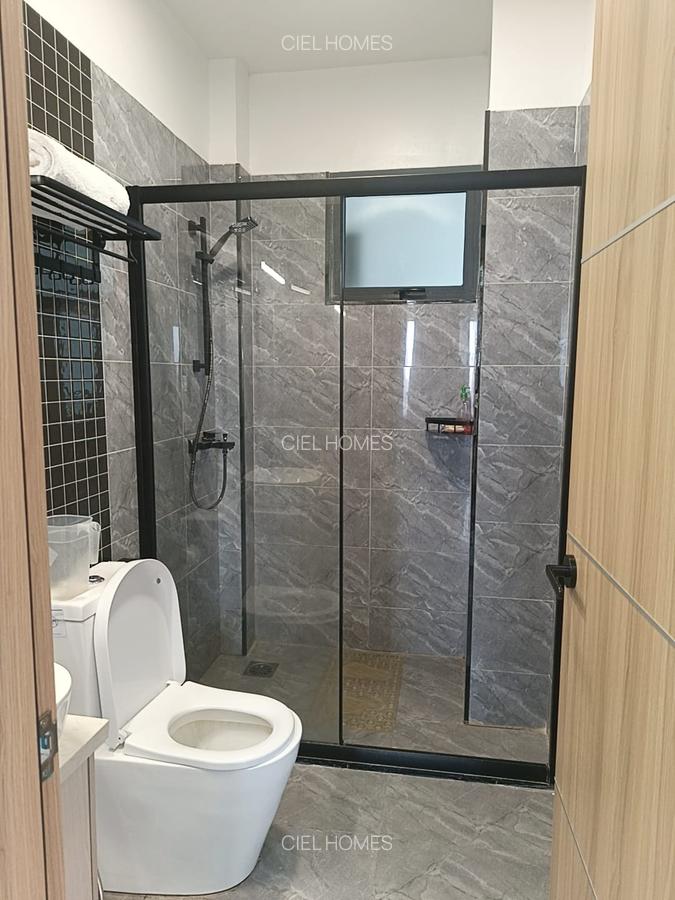 Furnished 2 Bed Apartment with En Suite at Wood Avenue - 11