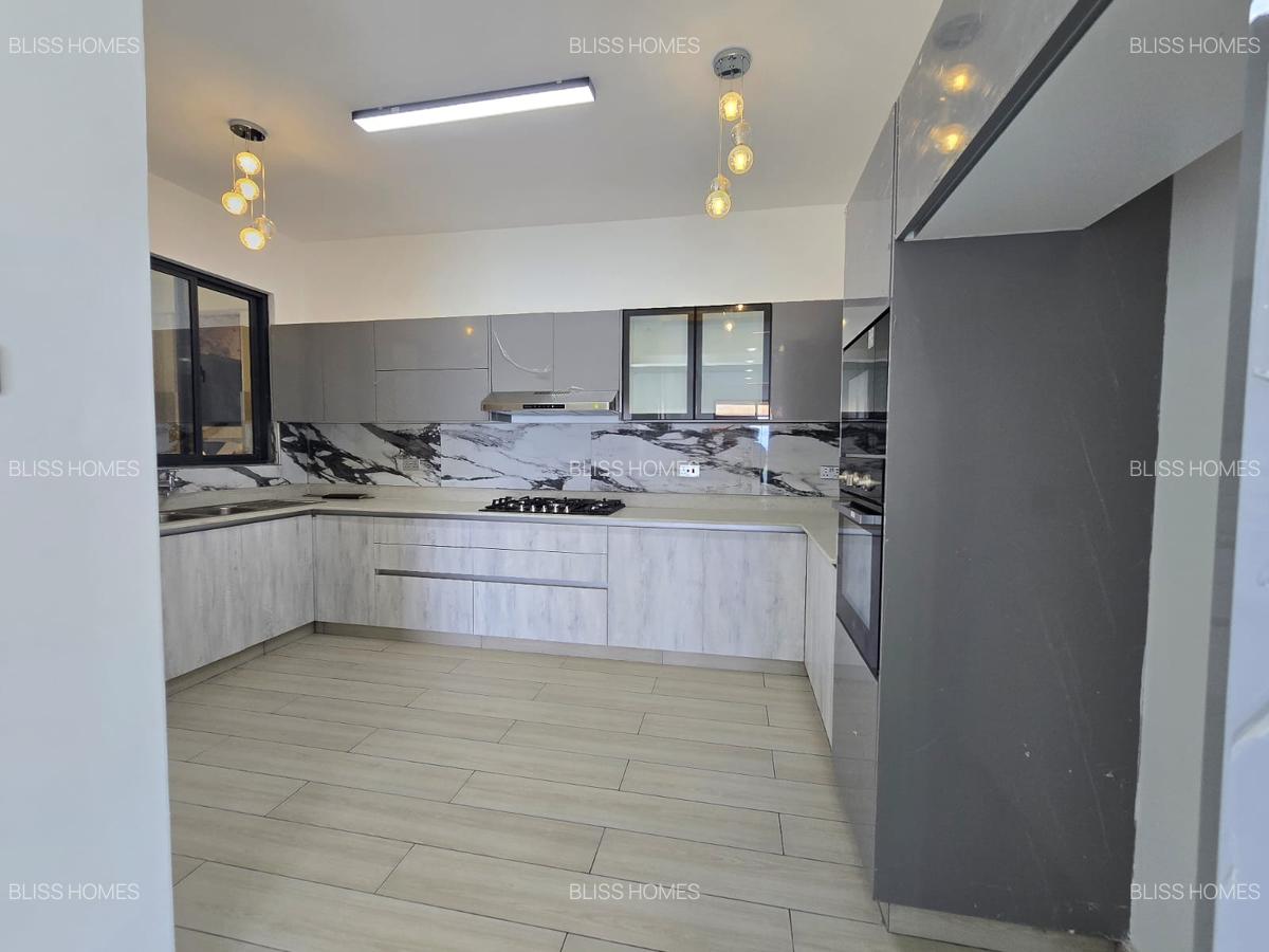 3 Bed Apartment with En Suite at Nyali - 4