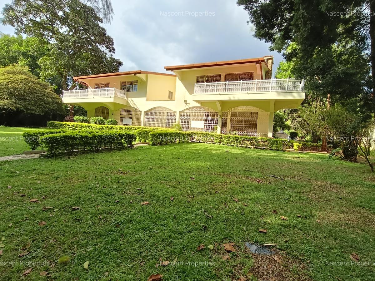 6 Bed House with En Suite in Nyari - 2