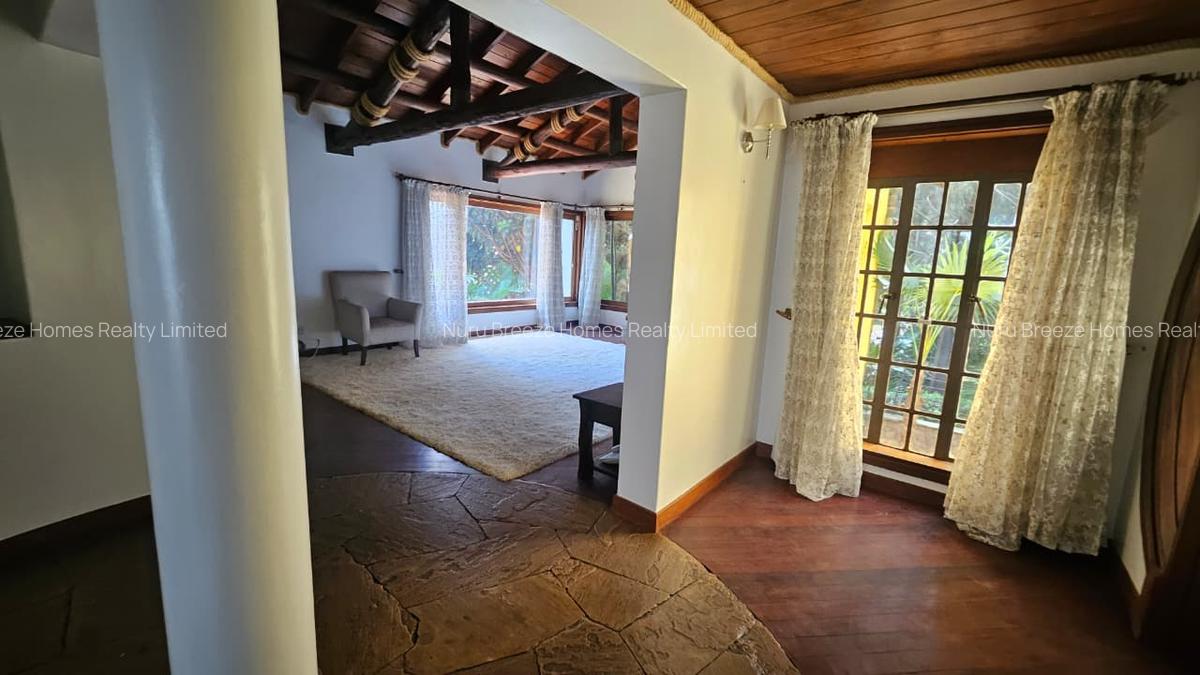 6 Bed House with En Suite in Runda - 7